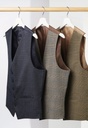 https://www.brooktaverner.com/media/catalog/product/e/m/emilio-waitcoat-hanging.jpg